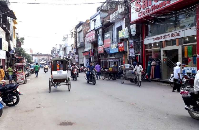 Faizabad Businessman are against Congress Bharat Band बंद का विरोध : व्यापारियों ने कहा दूकान बंद कराने की जगह सरकारी दफ्तर बंद कराएं नेता