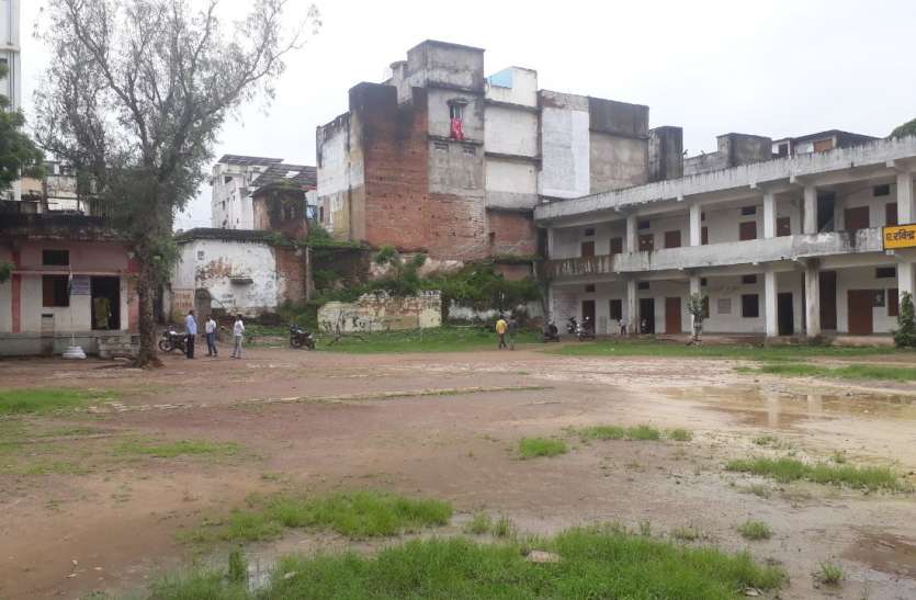 school municipal जानिए किस स्कूल से महापौर ने की हैं पढ़ाई और उसी स्कूल में क्यों बंद हो गई ये कक्षाएं