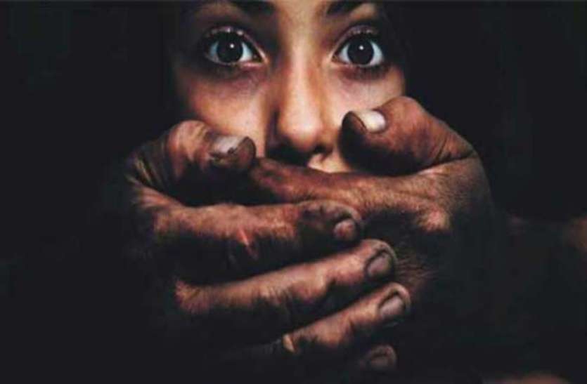 rape माता-पिता की मौत के बाद भाई ने उठाया यह बड़ा कदम, सगी बहन के साथ करने लगा घिनौना काम