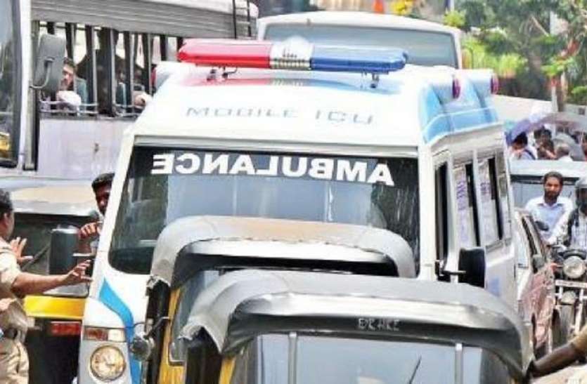 kanpur news क्रासिंग के जाम में एंबुलेंस के अंदर महिला के साथ हुई ताउम्र याद रहने वाली घटना