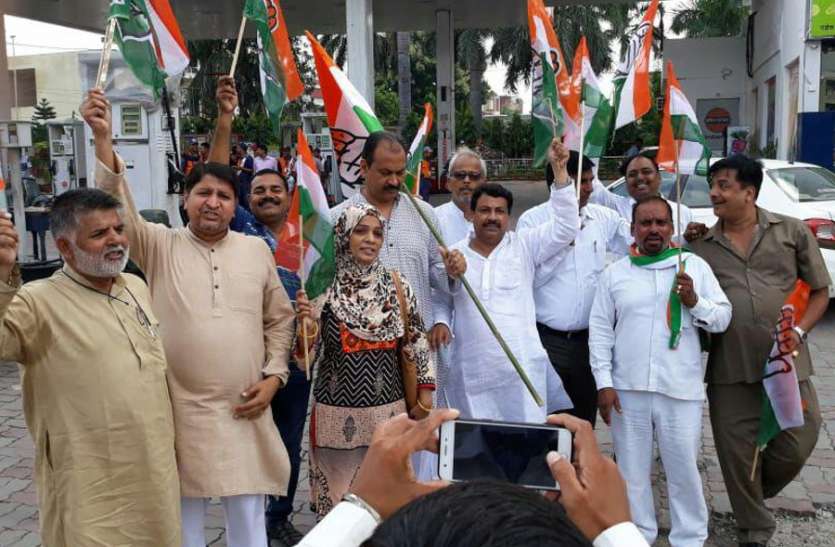 meerut विपक्ष ने भारत बंद को बताया उपलब्धि तो भाजपा ने कह दी यह बड़ी बात