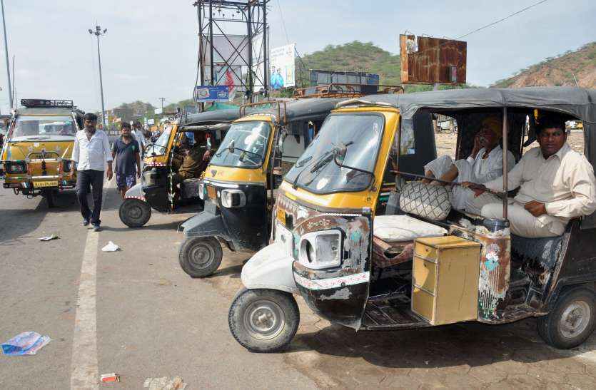 Close India: No open market in Barmer दुकानें, ठेले, रेहड़ी और थड़ी के नहीं खुले ताले
