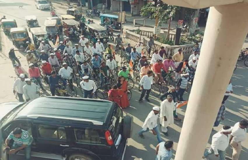 युवक कांग्रेस का साइकिल जुलूस