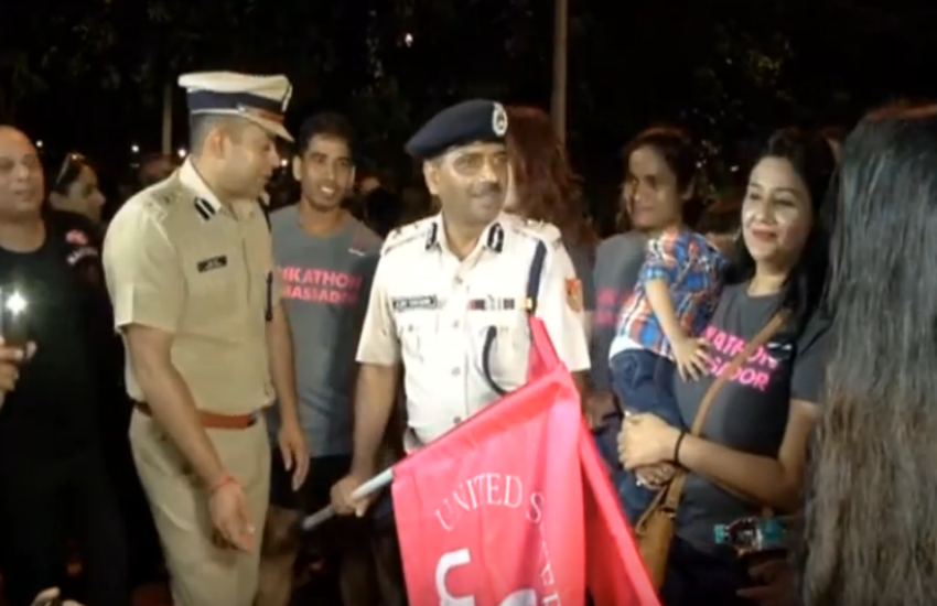 आधी रात को दिल्ली की सड़कों पर लड़कियों ने लगाई दौड़, वजह जानकर चौंक जाएंगे आप आधी रात को दिल्ली की सड़कों पर लड़कियों ने लगाई दौड़, वजह जानकर चौंक जाएंगे आप