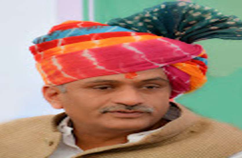 Rajasthan BJP Election Managing Committee Convener Gajendrasingh Shekhawat Elections 2018 गजेंद्रसिंह शेखावत ने कहा- पार्टी में उपेक्षा हो तो रैली न निकालें, बड़ों से बात करें