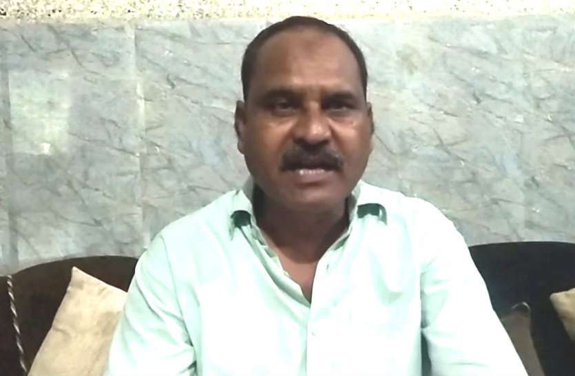 gulam mohammad वक्फ विकास निगम के निदेशक ने ताजमहल, किला, सीकरी पर किया दावा, देखें वीडियो