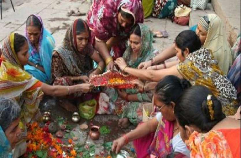 Hartalika Teej 2018 Hartalika Teej 2018 : हरतालिका तीज कब है, जानिए व्रत पूजा विधि, शुभ मुहूर्त और महत्व