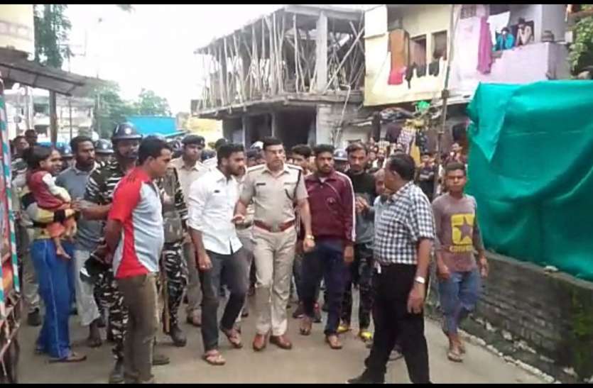 Congress Bharat Band Letest News In Hindi Neemuch नीमच में भारत बंद का मिला जुला दिखा असर