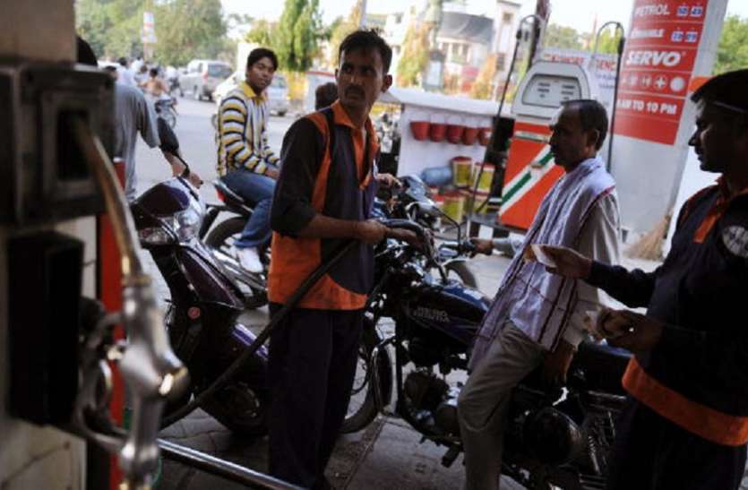 Petrol शतक पार करने को बेकरार पेट्रोल! महाराष्ट्र के परभणी में कीमत 90 रूपए प्रति लीटर