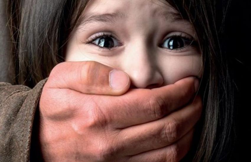 Delhi:A young man raped with a 4 year-old girl in Vinod Nagar,Arrested |  दिल्ली: विनोद नगर में चार वर्ष की मासूम बच्ची के साथ पड़ोसी युवक ने किया  रेप,गिरफ्तार | Patrika News