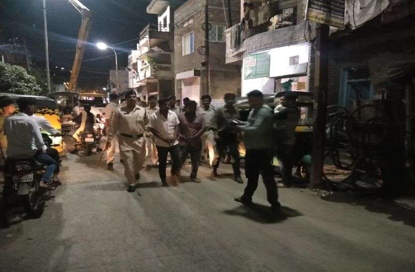 crime जहां की थी आईटी इंजीनियर युवती से छेड़छाड़, वहां ले जाकर लगवाई उठक बैठक