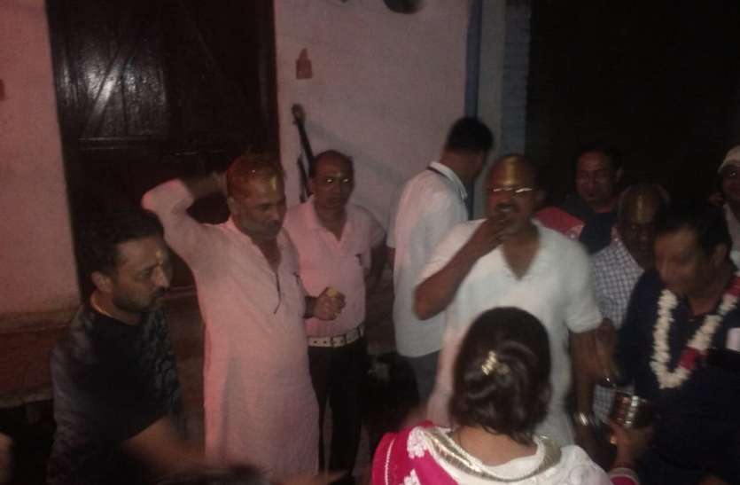 Pappura Jain Samaj election becomes president Vijay Tevreya पपौरा जैन मंदिर ट्रस्ट की देर रात पूर्ण हुई मतगणना, तेवरैया बने अध्यक्ष