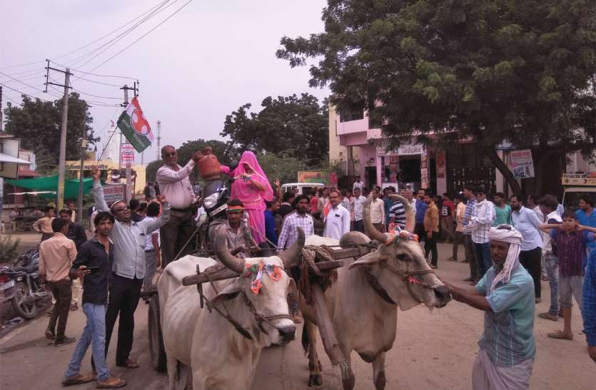 rajsamand जुलूस आया बंद, आगे बढ़ा तो खुली दुकानें