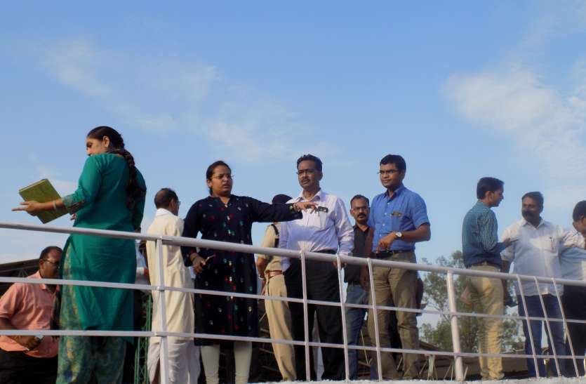 cm janashrwad yatra जिला कलेक्टर ने मंडी में ली समीक्षा बैठक
