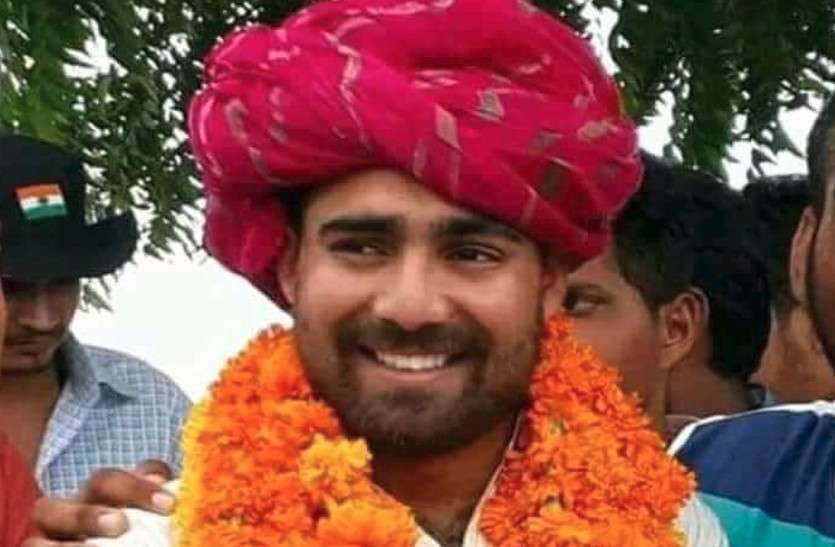 vinod jakhar छात्रसंघ चुनाव Result 2018: ABVP और NSUI को बड़ा झटका, विनोद जाखड़ बने आरयू के अध्यक्ष