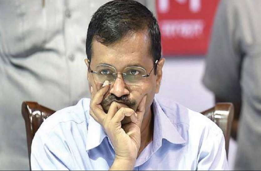 kejriwal मुश्किल में आम आदमी पार्टी, चुनाव आयोग ने अलग-अलग आंकड़ों पर भेजा नोटिस