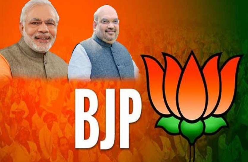 2019 election Sc/St एक्ट के बाद बीजेपी ने दलितों को साधने के लिए एक और फैसला, विपक्षी खेमे में बढ़ी बेचैनी