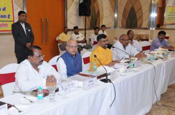 Railway Allahabad zone meeting from Jhansi Khajuraho Mumbai train Railway Allahabad zone meeting from Jhansi Khajuraho Mumbai train