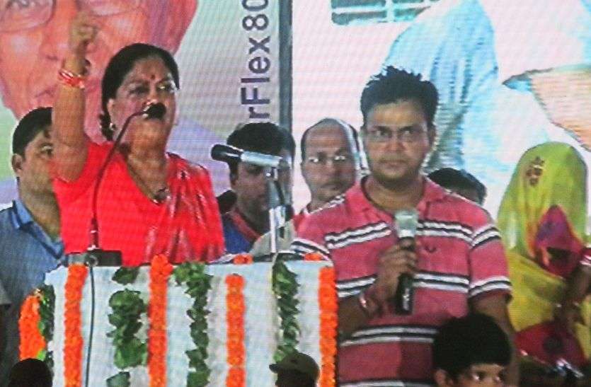 churucm news योजनाओं का गुणगान कर लुभाने का प्रयास