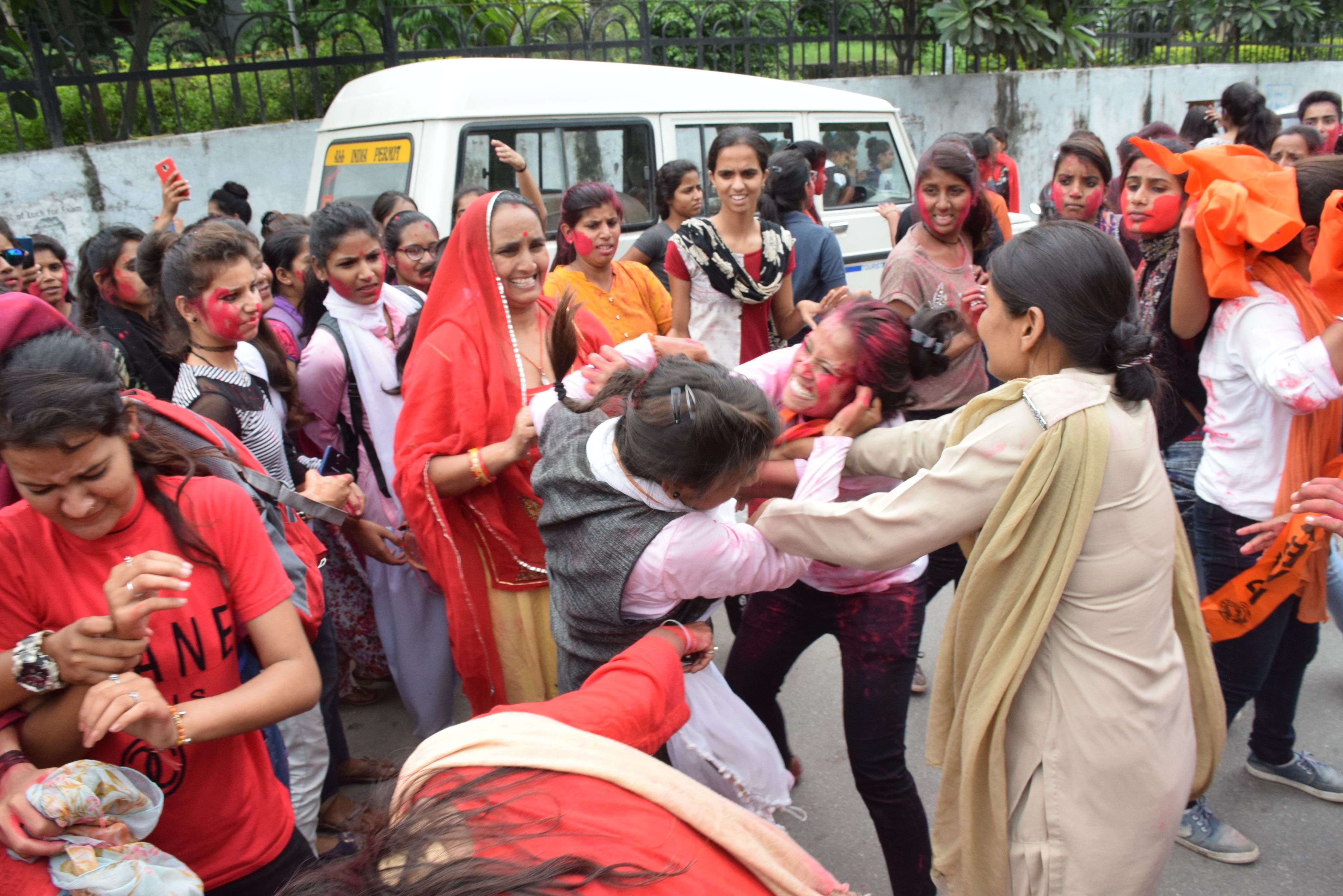 mg college mg college