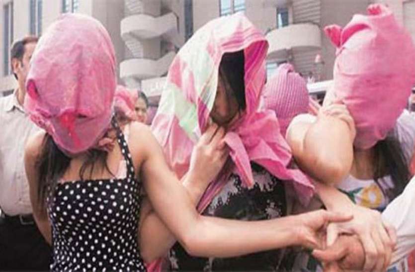 Bruthle resque file photo मेरठ के जिस्मफरोशी के बाजार में पुलिस का छापा, चार युवतियां कोठे से कराई गई मुक्त