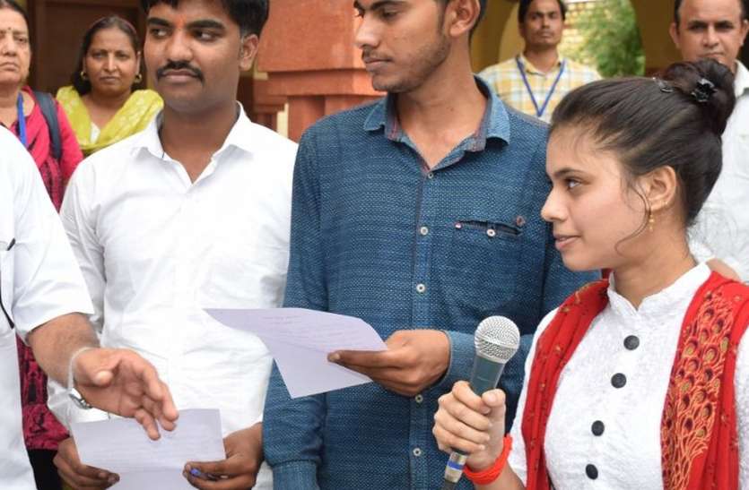 nsui-waved-at-chief-minister-s-citadel मुख्यमंत्री के गढ़ में एनएसयूआई ने लहराया परचम