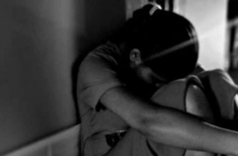 rape फौजी पिता सगी बेटी के साथ बनाता था संबंध, पत्नी के सामने ही दो साल से कर रहा था यह घिनौना काम