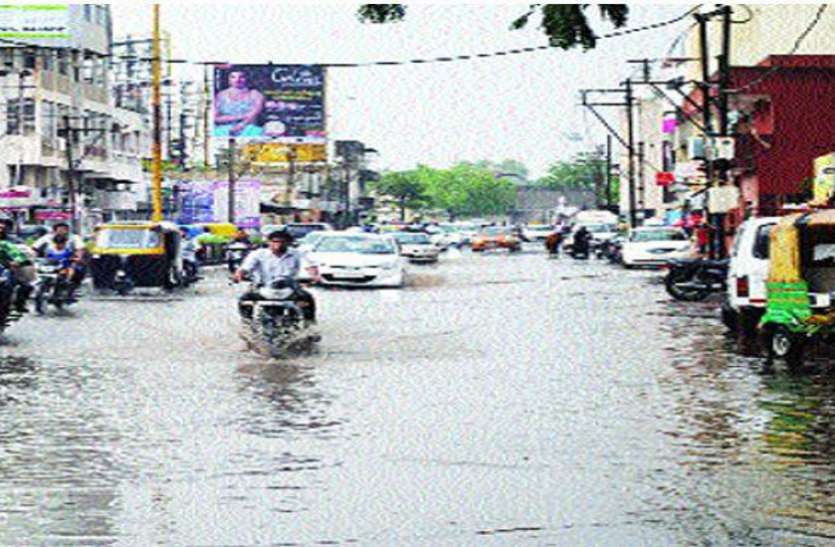 74 percent rainfall in Gujarat राज्य में अब तक ७४ फीसदी बारिश, २६ फीसदी शेष