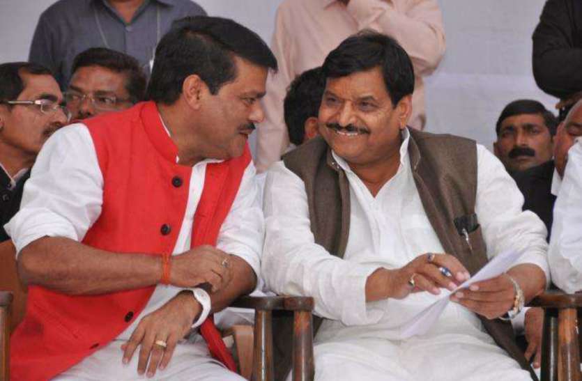Shivpal Singh Yadav and Rajkishor Singh शिवपाल के करीबी पूर्व मंत्री ने ये बयान देकर सबको चौंका दिया