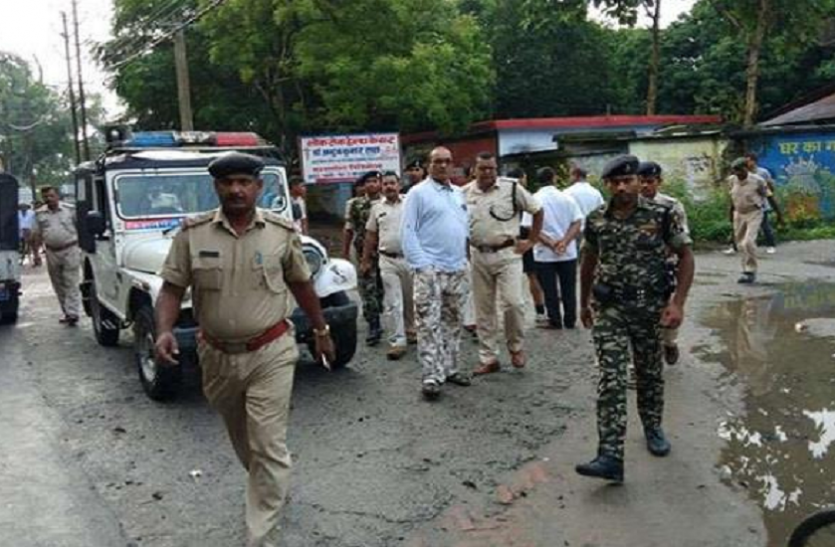 bihar बिहार: किशनगंज में पुलिस व डकैतों के बीच मुठभेड़, 2 की मौत
