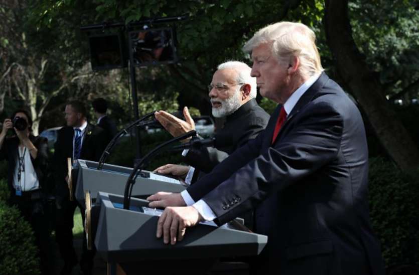 PM modi wanted to have dinner with trump at camp david says book ट्रंप के साथ इस खास जगह डिनर करना चाहते थे पीएम मोदी, किताब में हुआ चौंकाने वाला खुलासा