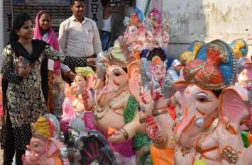 shahar mein aaj thaath se nikalenge gajaanan, taiyaaree pooree shahar mein aaj thaath se nikalenge gajaanan, taiyaaree pooree