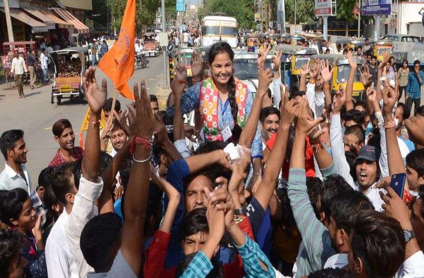 churu photo तीन कॉलेजों में जीते एबीवीपी के अध्यक्ष