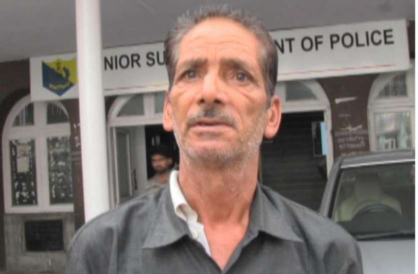 dalit ऊंची जाति के देवता की पालकी छूने पर दलित की पिटाई, फिर शुद्धिकरण के लिए मांगा बकरा