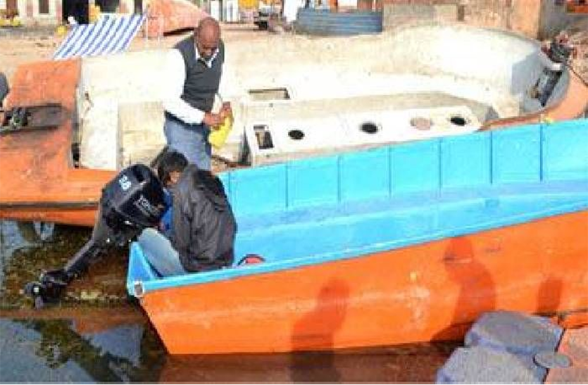 motor boat असम में इंजन चालित नाव पर पूरी तरह लगा प्रतिबंध