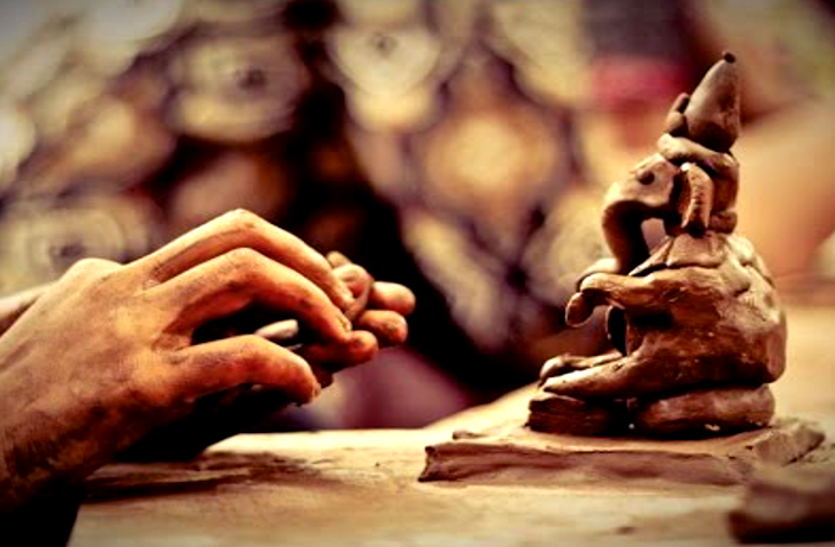ganpati Ganesha Chaturthi 2018 : 22 विधियों से आप घर में खुद से बना सकते है गणेश प्रतिमा