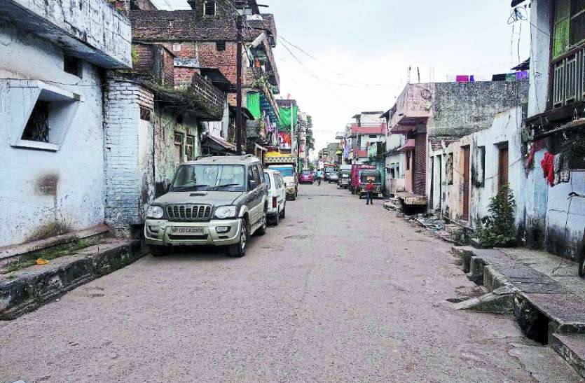 mp assembly elections 2018 news जनता खुश नहीं चुने जनप्रतिनिधियों से, अब मतदान में कर सकते हैं बदलाव