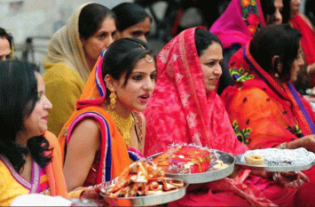 Kajari teej Pooja vidhi Katha Vrat Muhurt And Date Time 2018 Kajari teej Pooja vidhi Katha Vrat Muhurt And Date Time 2018