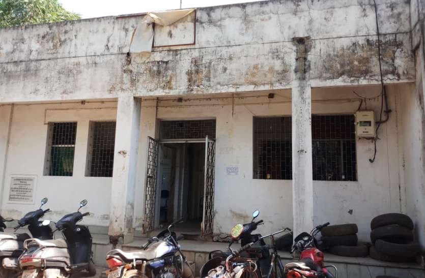 चांपा में मिली सबसे अधिक शिकायतें खाद्य पदार्थों की जांच के नाम पर खाद्य सुरक्षा अधिकारी कर रहे खुलेआम लूट