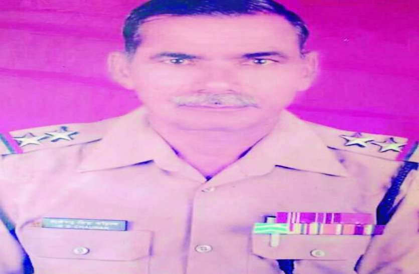 police एम्स में चेकअप कराने जा रहे रिटायर्ड सूबेदार की मौत,बेटा व गार्ड भी घायल