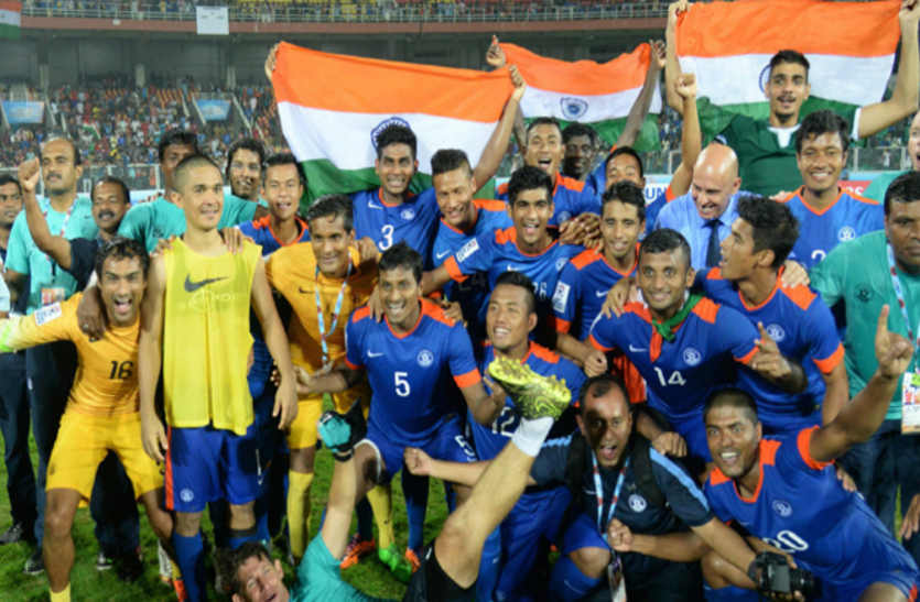 today india to take on pakistan in semifinal of saff cup पांच साल बाद आज भिड़ेंगी भारत और पाकिस्तान की टीमें, मुकाबले को तैयार है दोनों