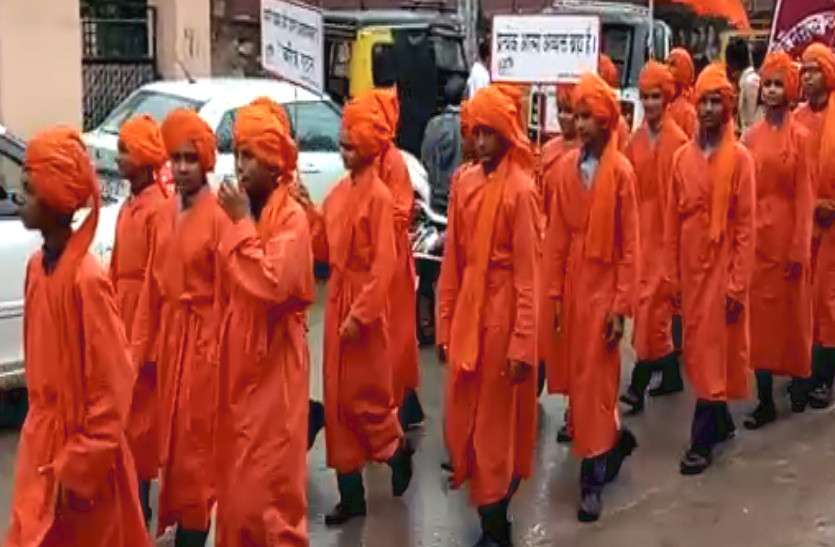 rajasthan news विवेकानन्द केन्द्र से निकली झांकियों ने मोहा मन