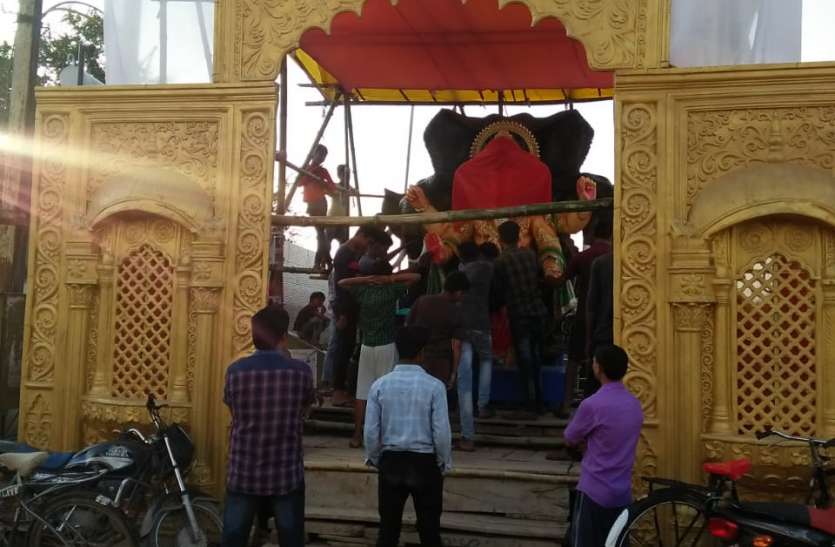 mungeli जगह-जगह पंडालों में आज से विराजेंगे विघ्रहर्ता गणेश