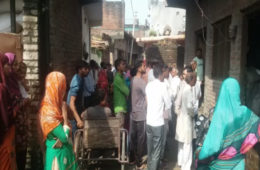 Bijnor भुखमरी से तंग आगर दो मासूम बच्चियों के साथ महिला ने खाया जहर, मां और एक बच्ची की मौत