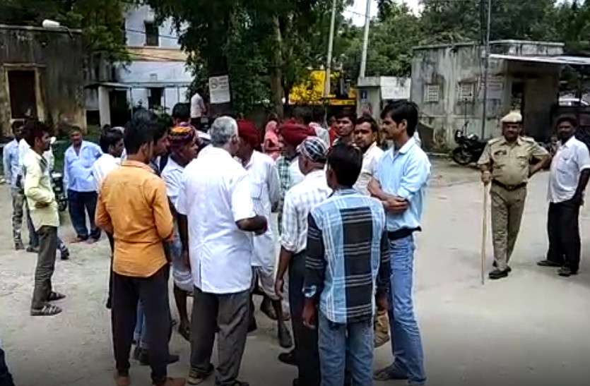 Fight गणेश चतुर्थी के उल्लास के बीच यहां हुआ खूनी संघर्ष, चार घायल, एक की हालत नाजुक! जिसने देखा उसके हो गए रोंगटे खड़े