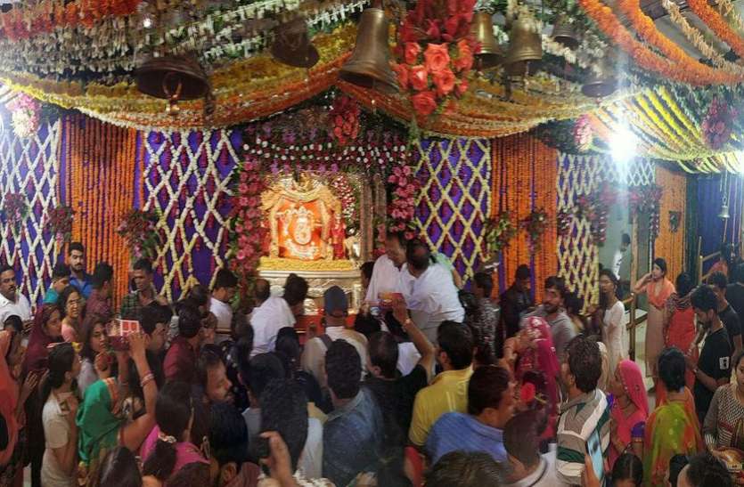 khajrana ganesh विश्व प्रसिद्ध इस मंदिर में लगा सवा लाख मोदकों का भोग