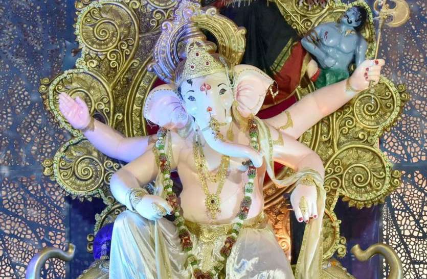 Ganeshotsav, Prizes to first three in every zone of the city शहर के प्रत्येक जोन में प्रथम तीन को पुरस्कार