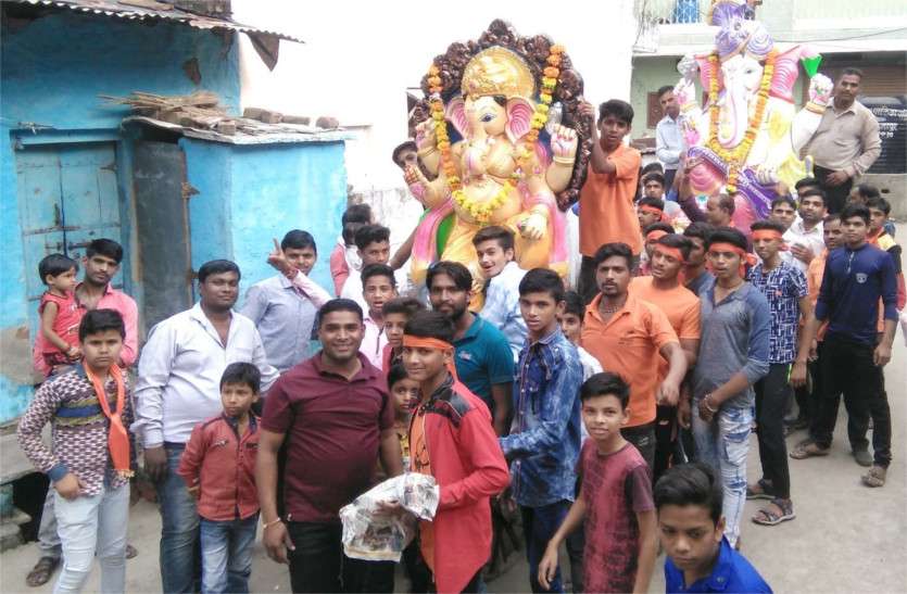 patrika शुभ मुहूर्त में विराजे भगवान गजानन