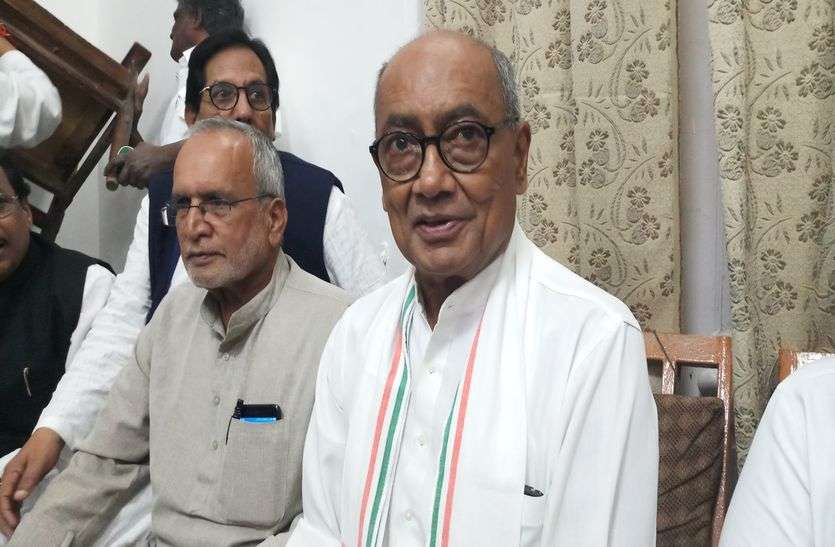 news 19 साल पुराने केस में दिग्विजय सिंह और पटेरिया को मिली राहत