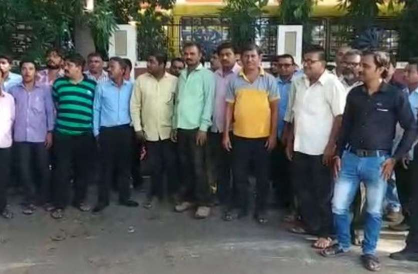 surat SCHOOL ISSUE : रायन स्कूल के बस चालक हड़ताल पर